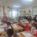 hs học TV 1.jpg - 